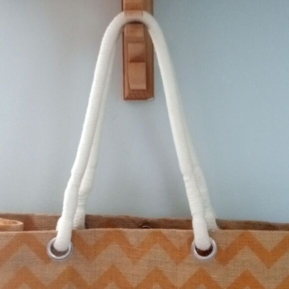 Secrets Resorts & Spas Oversized Tote - Picture 3 of 9